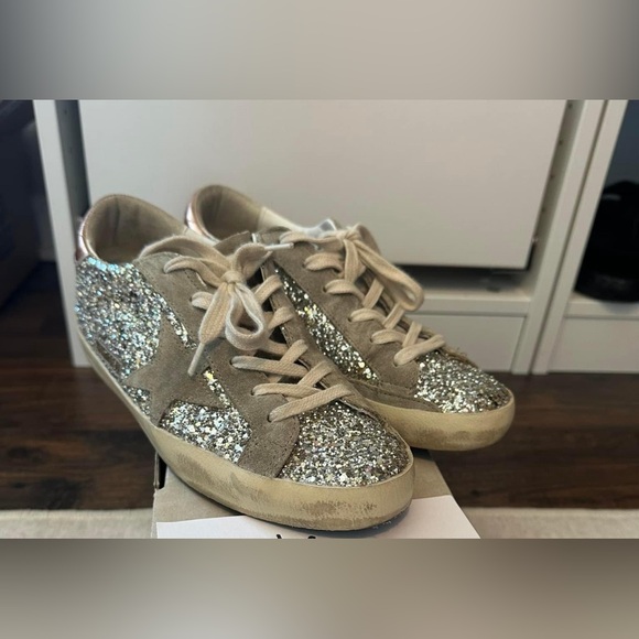 Golden Goose Superstar Platinum Glitter with Dove-Gray Suede Star (Size 38) - Picture 3 of 11